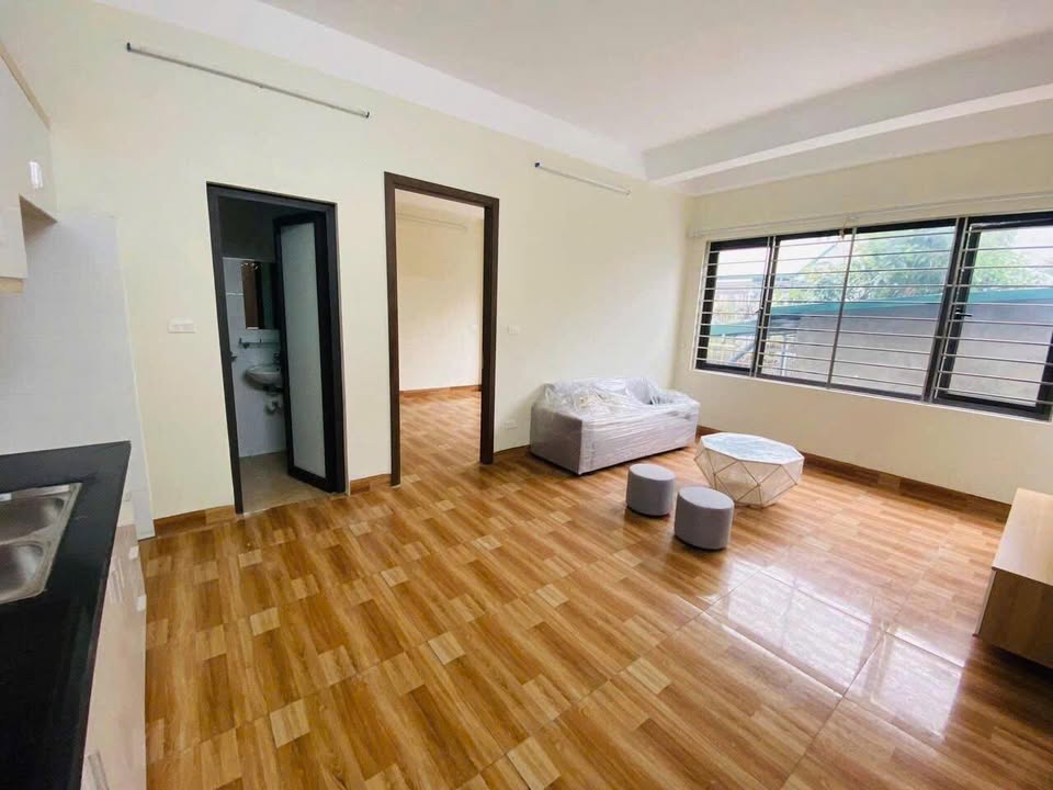 Nhà riêng Cổ Nhuế 35m² giá 6.9 tỷ - Mặt đường ô tô tránh, sẵn sàng vào ở!