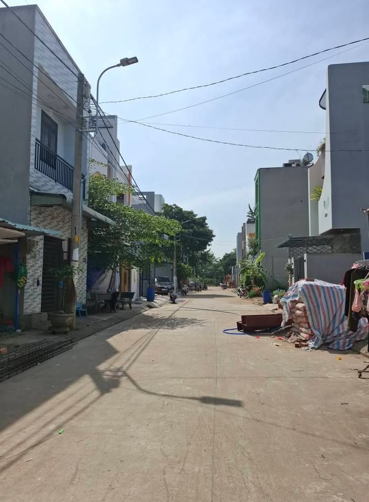 Đất nền Thủ Đức 99.5m² giá 4.85 tỷ - Đường thông, vị trí đẹp!