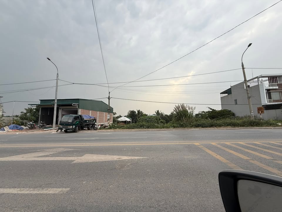 Đất nền mặt đường Quốc lộ 18A, Xuân Sơn, 90m² chỉ 2 tỷ - Sổ hồng chính chủ!