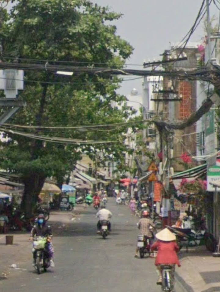 Nhà 3 tầng mặt tiền đường Phong Phú, Quận 8, diện tích 196m² giá 16 tỷ - Cơ hội đầu tư tuyệt vời!