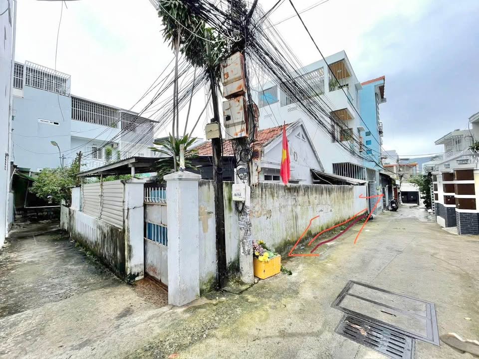 Đất nền đường Lê Hồng Phong, Nha Trang 51.7m² giá 3.99 tỷ - Hẻm ô tô rộng rãi!