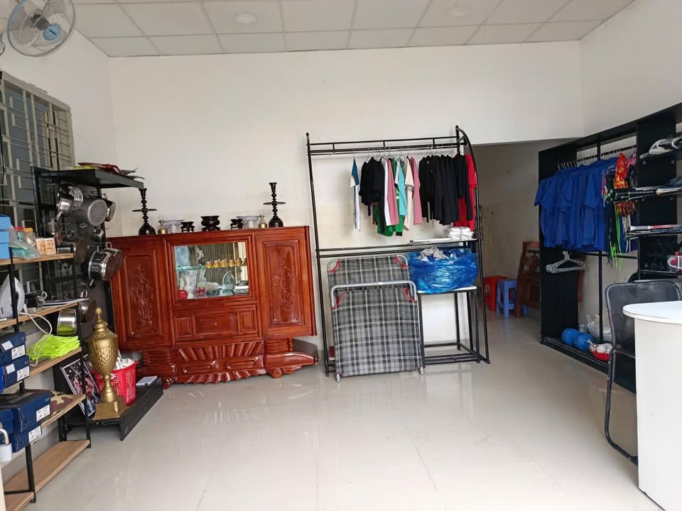 Nhà cấp 4 Vĩnh Ngọc 100m² giá 1.35 tỷ - Cơ hội đầu tư tuyệt vời!