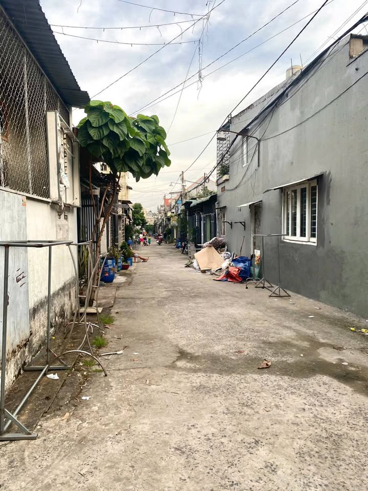 Nhà cho thuê đường Lê Văn Mầm, Dĩ An 50m² giá 4.5 triệu - Full nội thất tiện nghi!