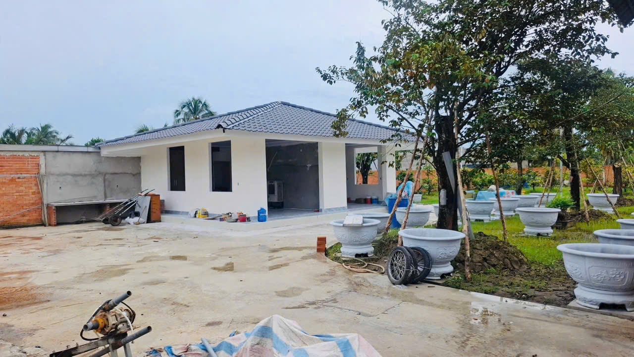 Farm nghỉ dưỡng Tân Bửu 1000m² giá 4.8 tỷ - Chỉ cần dọn vào ở ngay!
