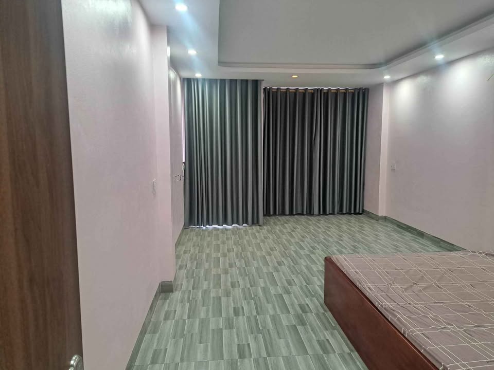 Nhà 3 tầng mới xây đường D8, Bát Xát 80m² giá 3.6 tỷ - Tiện kinh doanh!