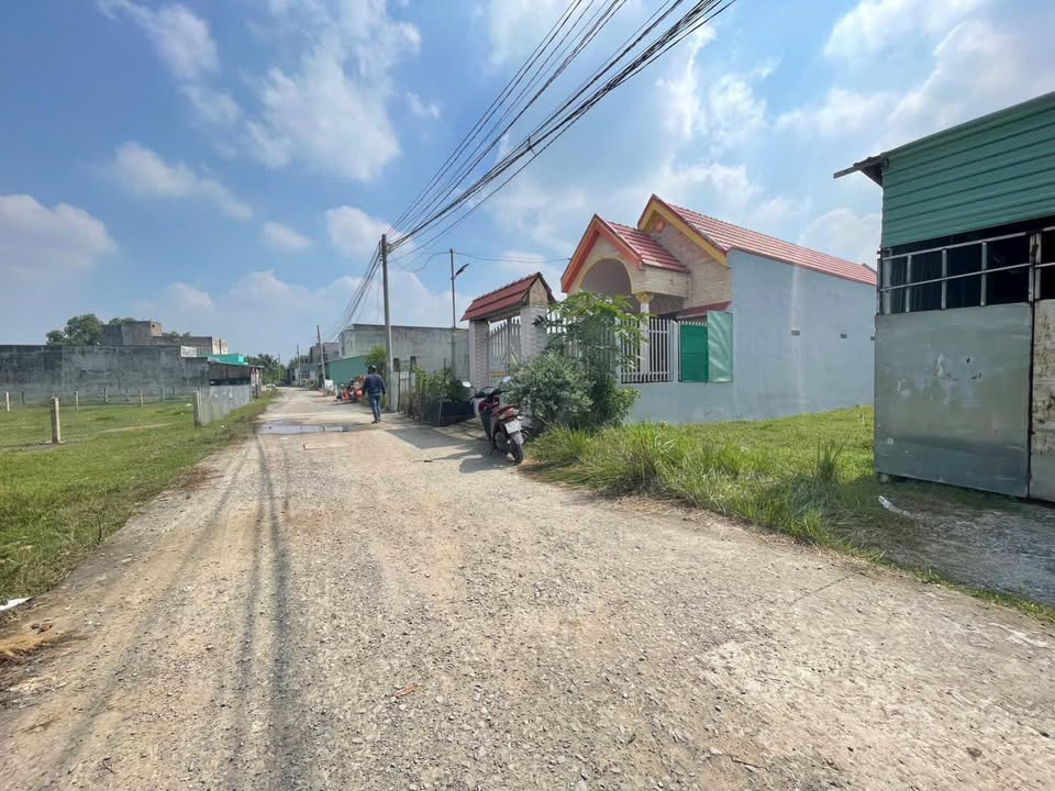 Đất nền xã Thanh Phú, Bến Lức 140m² giá 1.4 tỷ - Sổ hồng chính chủ, bớt lộc!