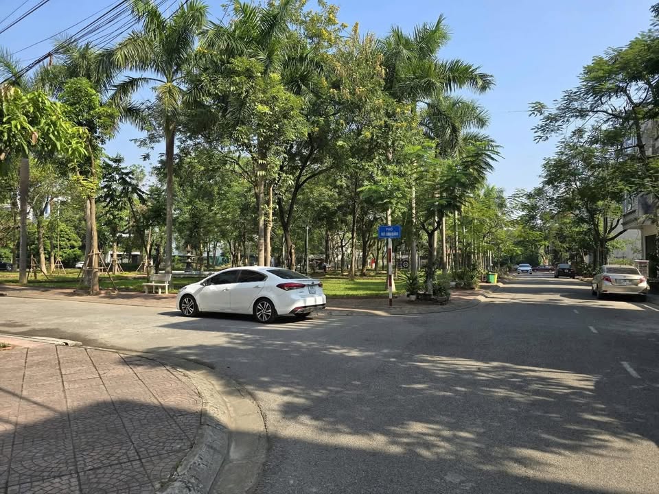 Đất nền Kinh Bắc Bắc Ninh 185m² giá thương lượng - Vị trí đắc địa view vườn hoa!