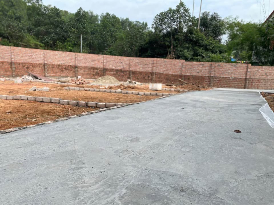 Đất nền Núi 1 Thủy đường 60m² giá 1 tỷ - Đường ô tô đỗ cửa!