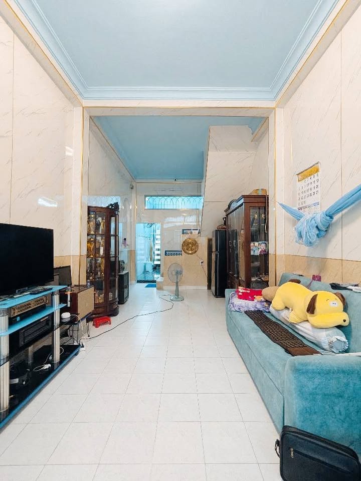 Nhà riêng Tân Bình 42m² giá 6 tỷ - Hẻm thông thoáng, kết nối nhanh!