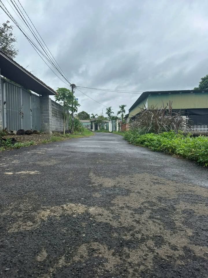 Đất thổ cư Ea Kao 150m² giá 800 triệu - Vị trí đắc địa, gần trung tâm!