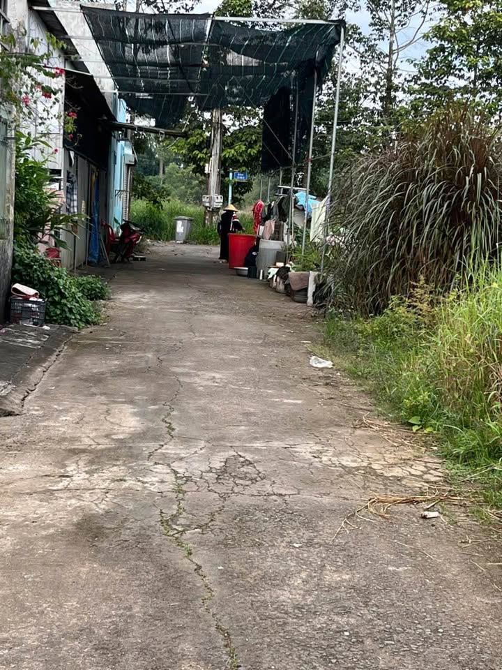 Đất nền Tây Hòa Trảng Bom 100m² - Sổ riêng, giá thỏa thuận hấp dẫn!