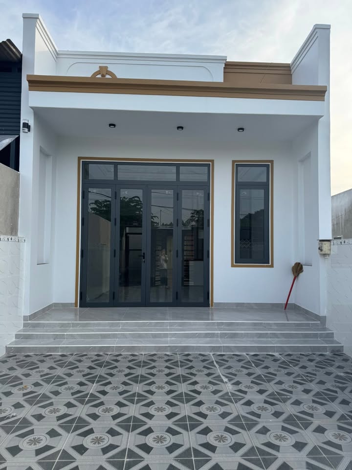 Nhà phố Trảng Bom 150m² giá thỏa thuận - Mặt tiền kinh doanh sầm uất!