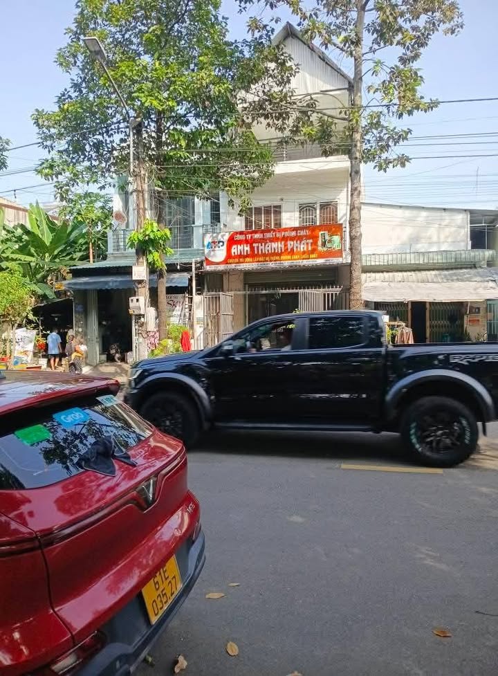 Nhà cho thuê 1 trệt 2 lầu tại Khu Dân Cư Biconsi - 100m² chỉ 8 triệu/tháng!