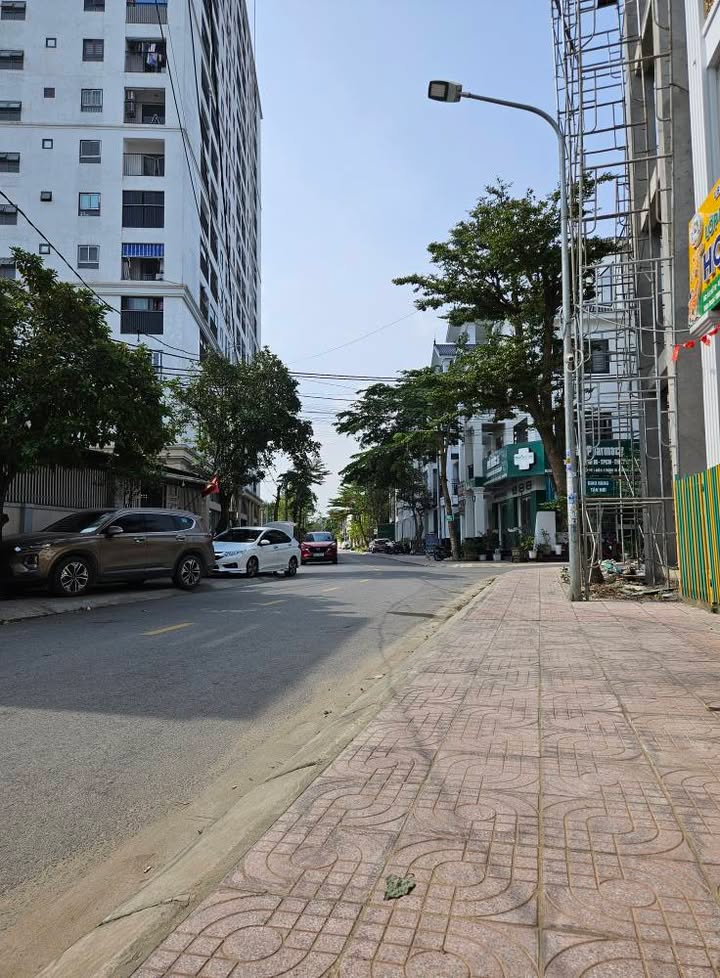 Biệt thự 4 tầng mặt đường Nguyễn Kiệm, TP Vinh 151m² - Vị trí đắc địa, kinh doanh sầm uất!