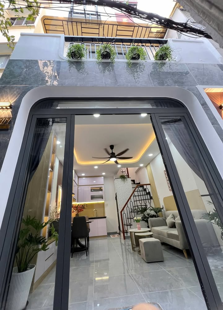 Nhà Phú Nhuận 4 Tầng 25m² giá 5.25 tỷ - Sổ hồng chính chủ, thương lượng