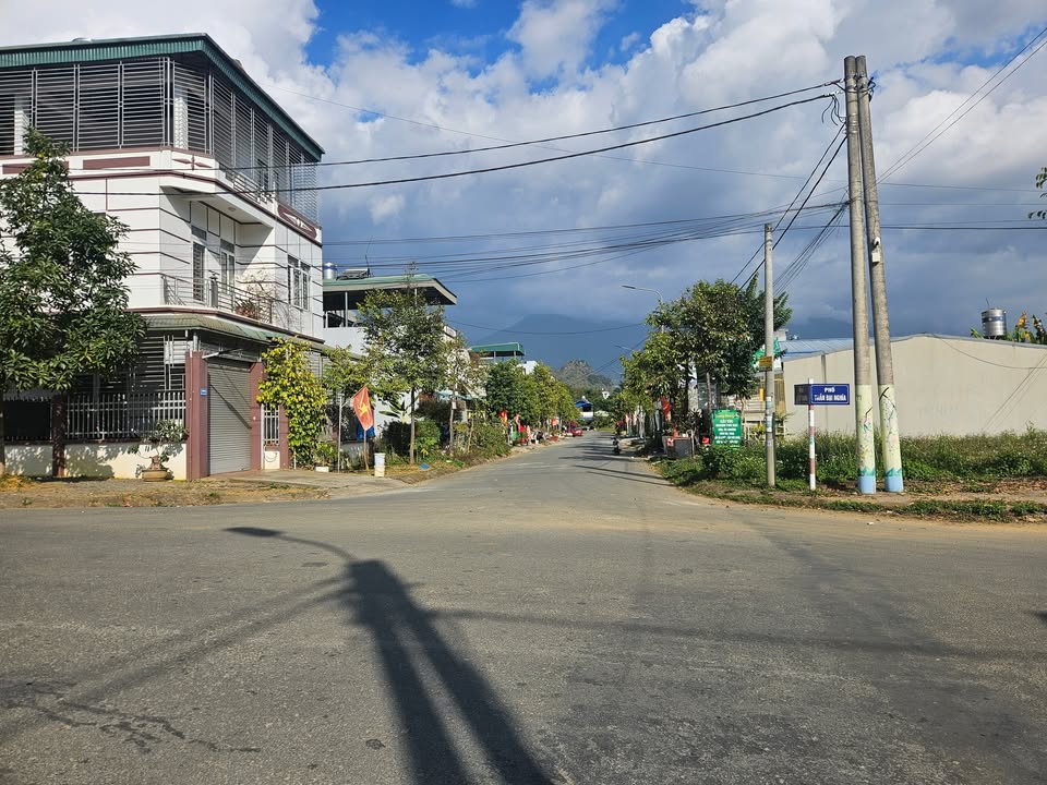 Đất nền chính chủ Tân Phong 105m² giá 1 tỷ - Sổ hồng rõ ràng!