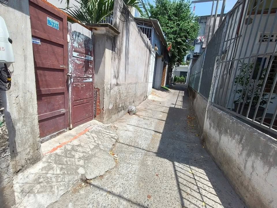 Đất nền góc 2 mặt tiền đường Nguyễn Tương, 68m² giá 1.35 tỷ - Tiềm năng sinh lời cao!