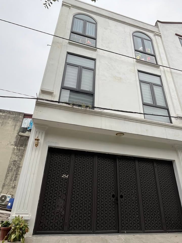 Nhà 3 tầng tại Việt Trì 67.8m² giá 4 tỷ - Đường ô tô tránh nhau!