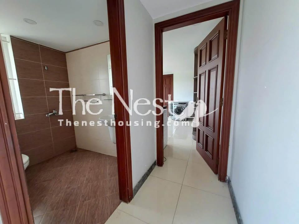 Cho thuê villa Thảo Điền 1100m² giá 177 triệu - Không gian sống sang trọng!