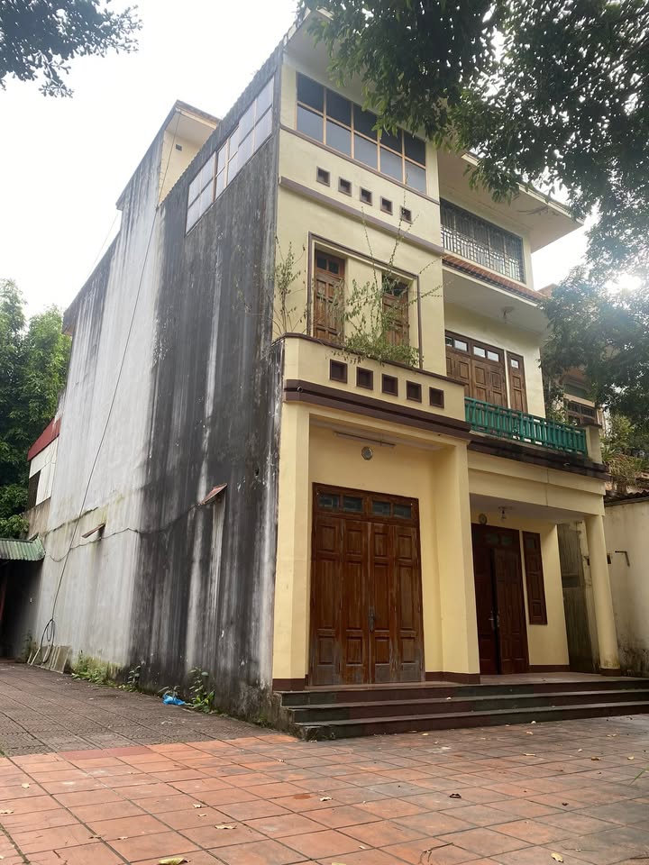 Cho thuê FrontHouse mặt đường Trần Phú Lào Cai 117m² - Phù hợp cho ngân hàng hoặc công ty!