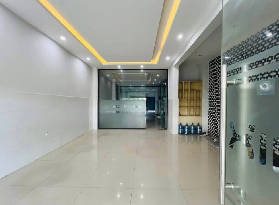 Shophouse 4 tầng mặt tiền đường Nại Nam, Đà Nẵng - Giá thuê chỉ 30 triệu/tháng!