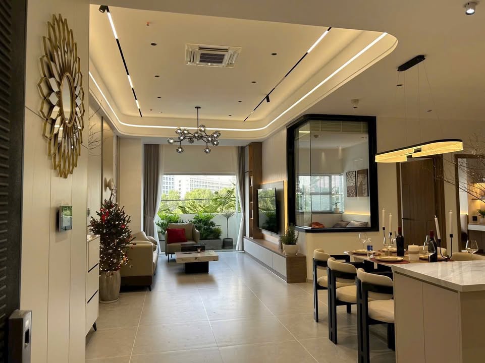 Căn hộ Scenic Valley 1 quận 7 129m² giá 14.7 tỷ - View sông & sân golf sang trọng!