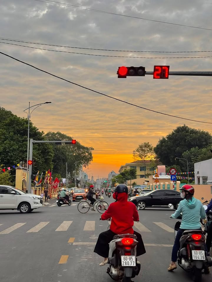 Nhà phố Long Khánh 120m² giá 700 triệu - Sẵn sàng vào ở ngay!