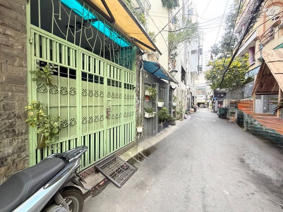 Nhà phố Nguyễn Công Hoan, Phú Nhuận 65m² giá 11.3 tỷ - Sẵn sàng vào ở ngay!