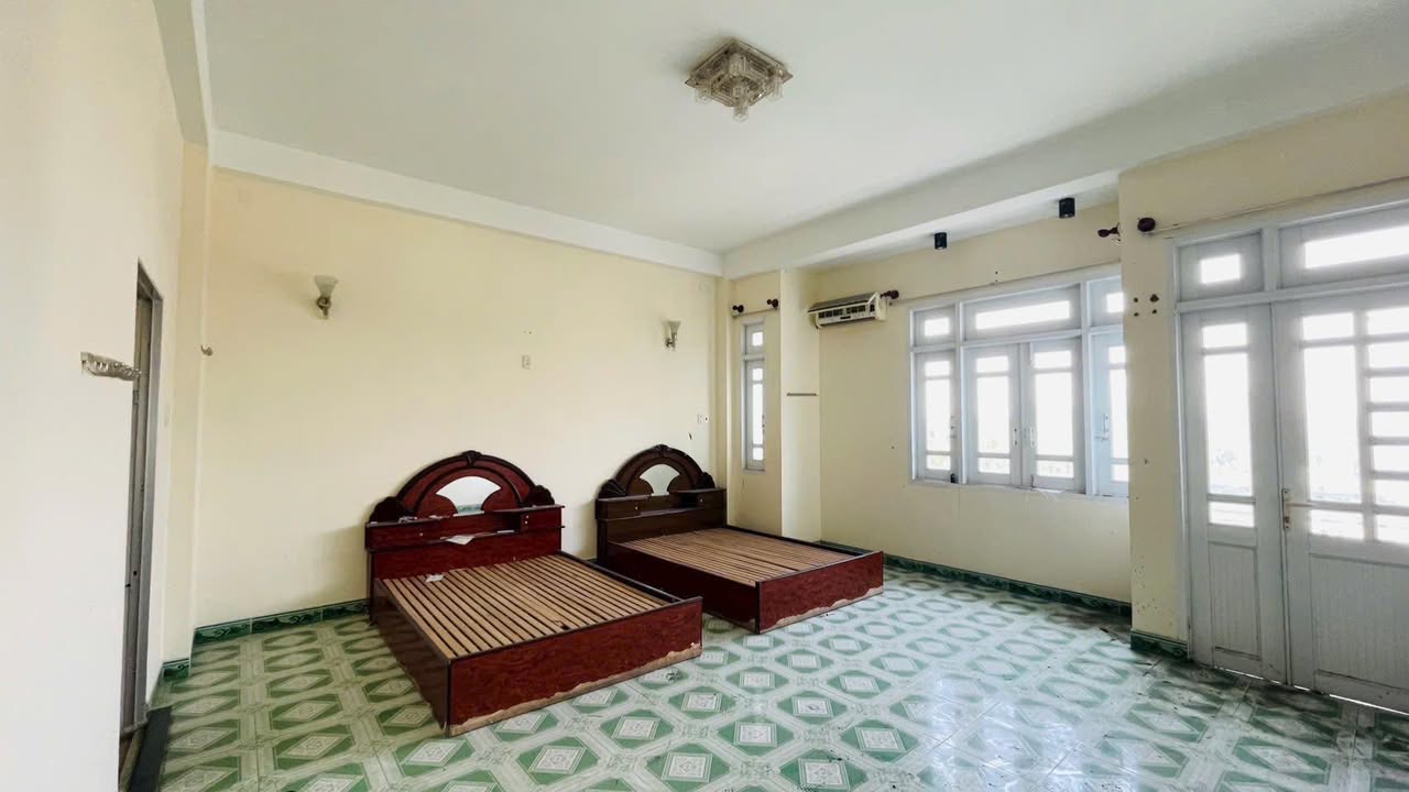 Nhà nghỉ mặt tiền Trần Quang Khải, Tuy Hoà 150m² giá 3.95 tỷ - Cơ hội đầu tư sinh lời!