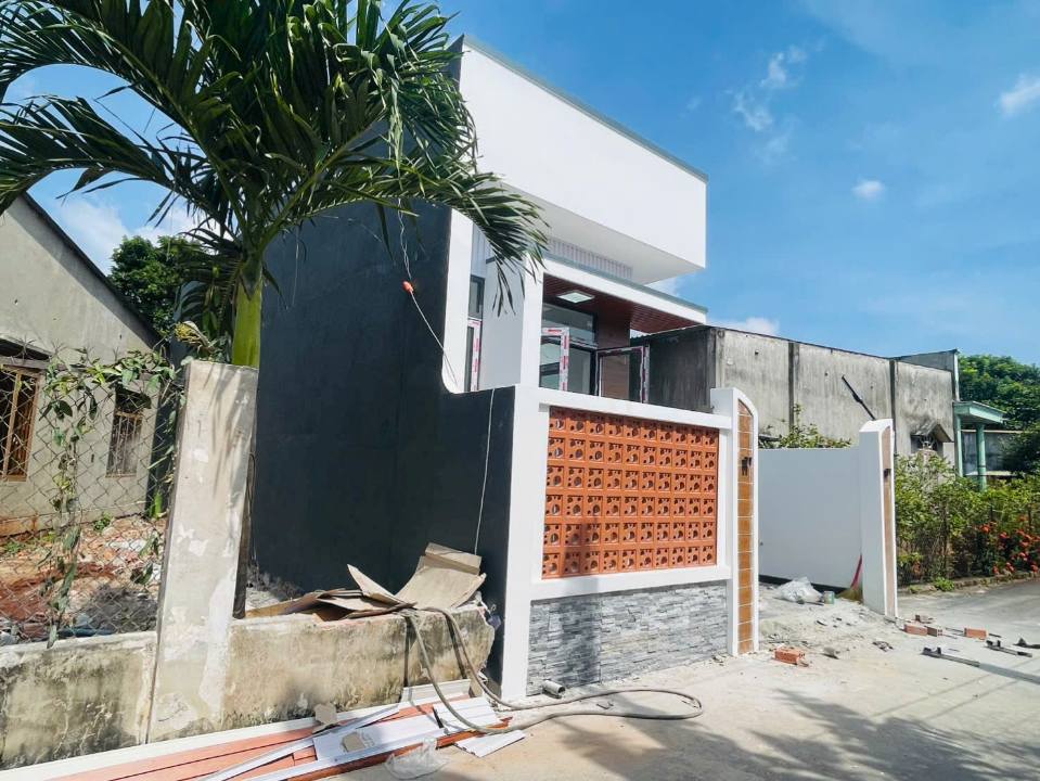 Nhà mặt tiền đường Long Phước, Bà Rịa 92m² giá 1.85 tỷ - Sẵn sàng vào ở!