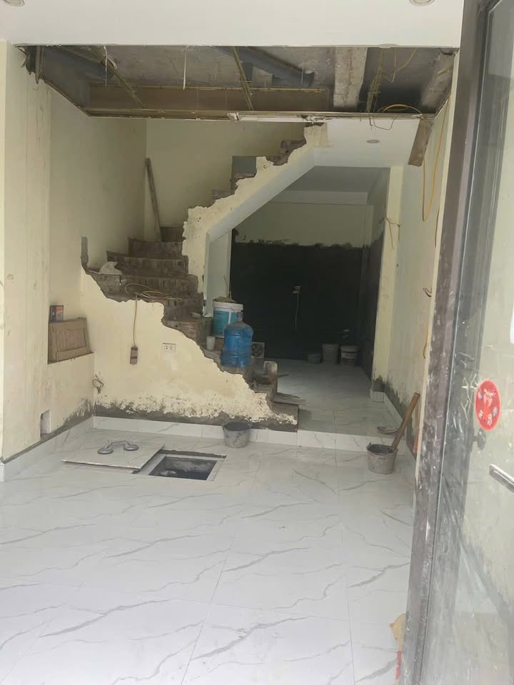 Nhà 4 tầng Thọ Am, Liên Ninh 33m² giá 4 tỷ - Đang hoàn thiện cuối năm!