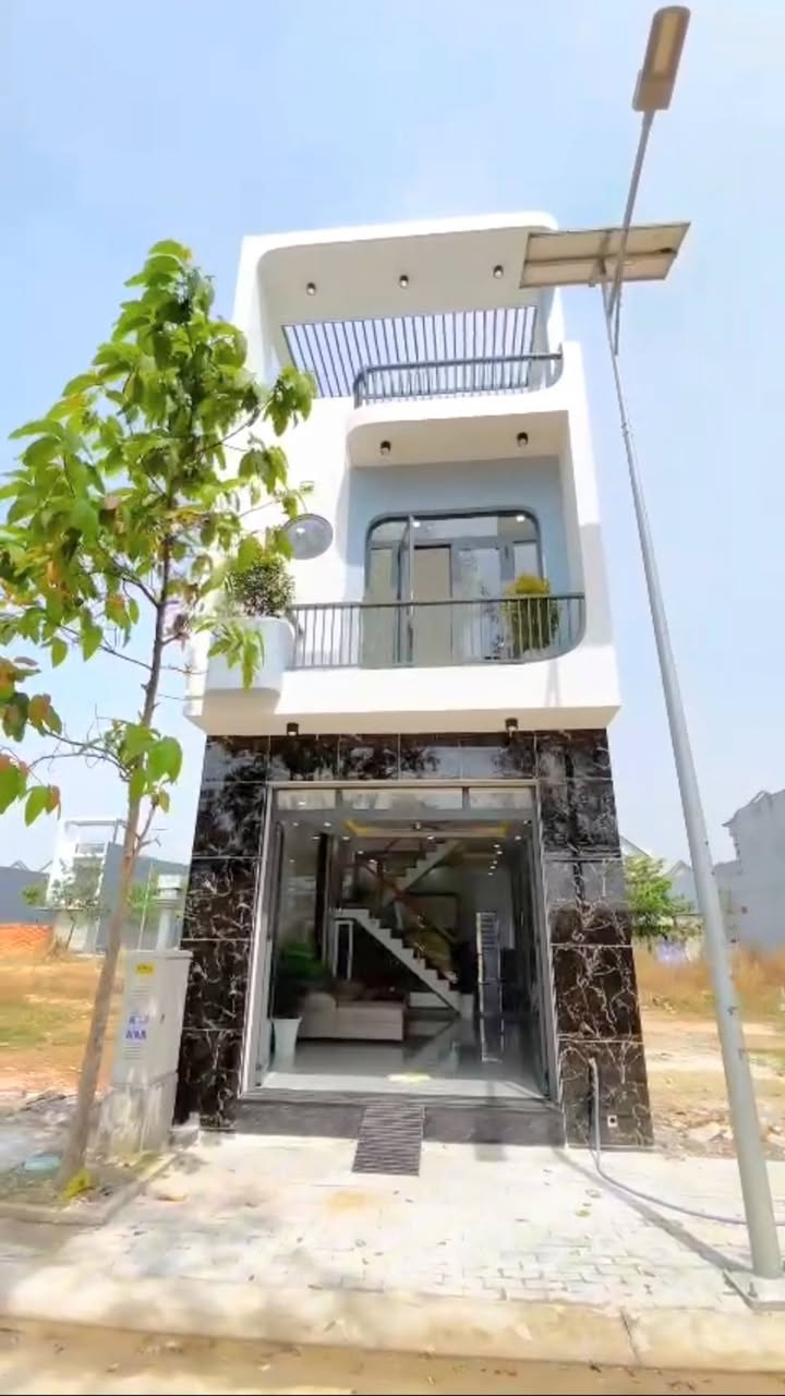 Nhà riêng Tân Hiệp, Tân Uyên 72m² giá 2 tỷ - Sẵn sàng vào ở ngay!