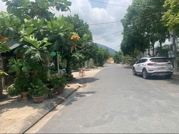 Đất nền Phước Đồng Nha Trang 211m² giá 2.9 tỷ - Đường nhựa 13m, pháp lý rõ ràng!