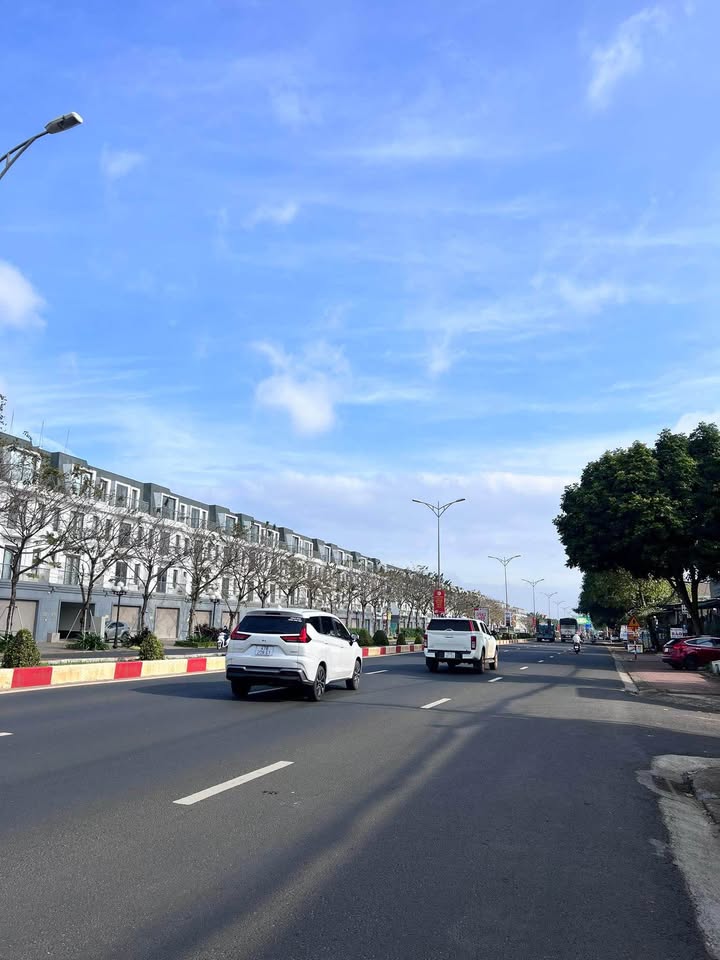 Đất nền hẻm 294 Nguyễn Chí Thanh, 200m² giá 3.5 tỷ - Đầu tư sinh lời lý tưởng!