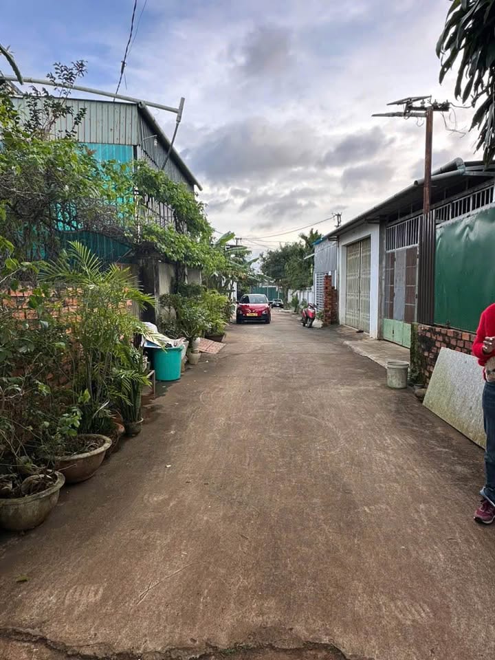 Nhà cấp 4 tại Vành Đai 10/3, Buôn Ma Thuột 100m² giá 950 triệu - Tiện nghi đầy đủ!