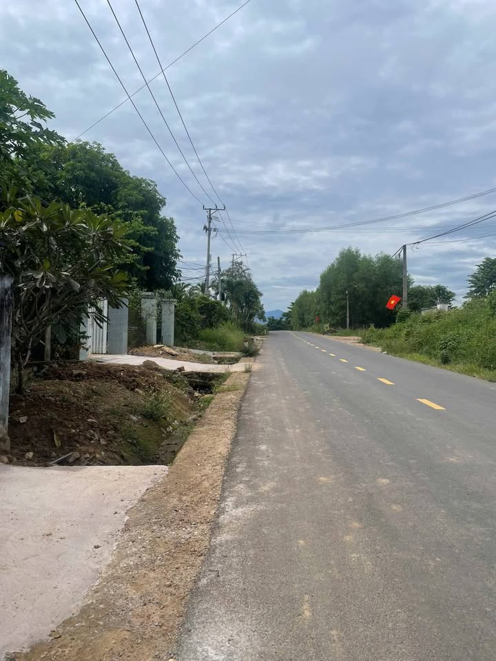 Đất nền 740m² tại Khánh Đông Cũ, Khánh Vĩnh chỉ 1.1 tỷ - Cơ hội đầu tư hiếm có!