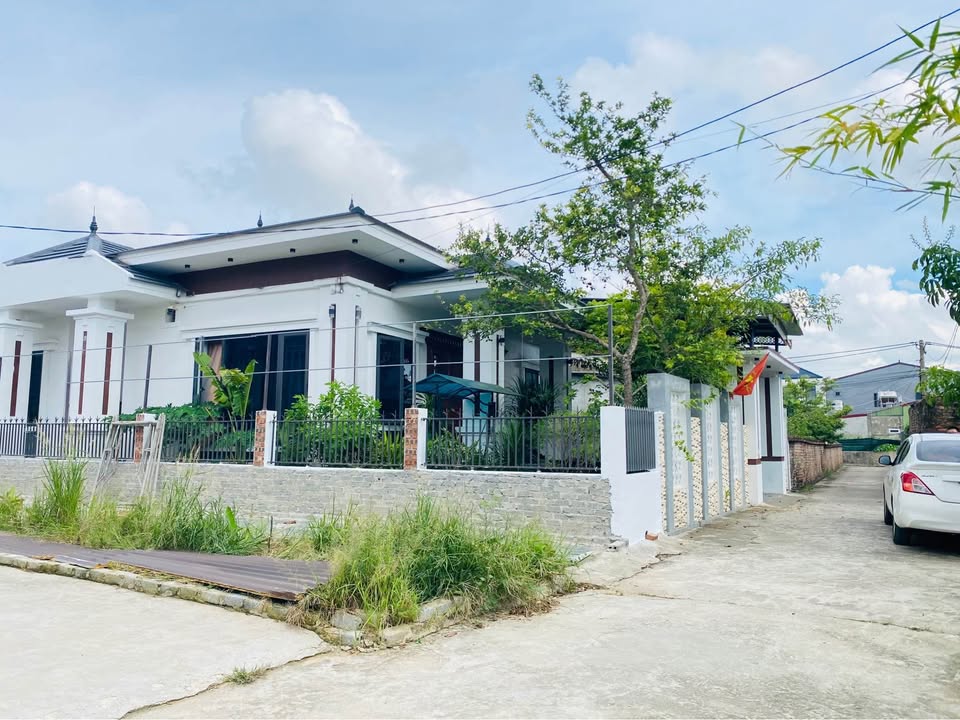 Đất lô góc Hưng Đông 83m² giá chỉ 2.5 tỷ - Vị trí đắc địa, phong thủy tốt!