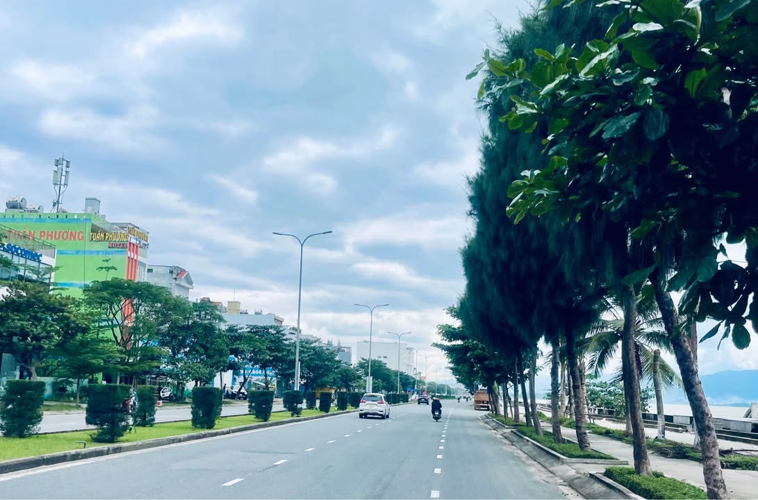 Nhà riêng Đà Nẵng 92m² giá 5 tỷ - Cách biển Nguyễn Tất Thành 80m!