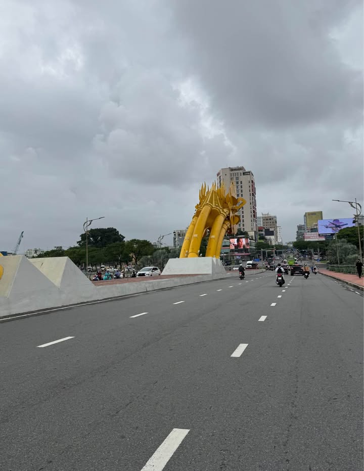 Đất nền mặt tiền đường Song Hào, Đà Nẵng 300m² giá 15 tỷ - View bến du thuyền đẳng cấp!