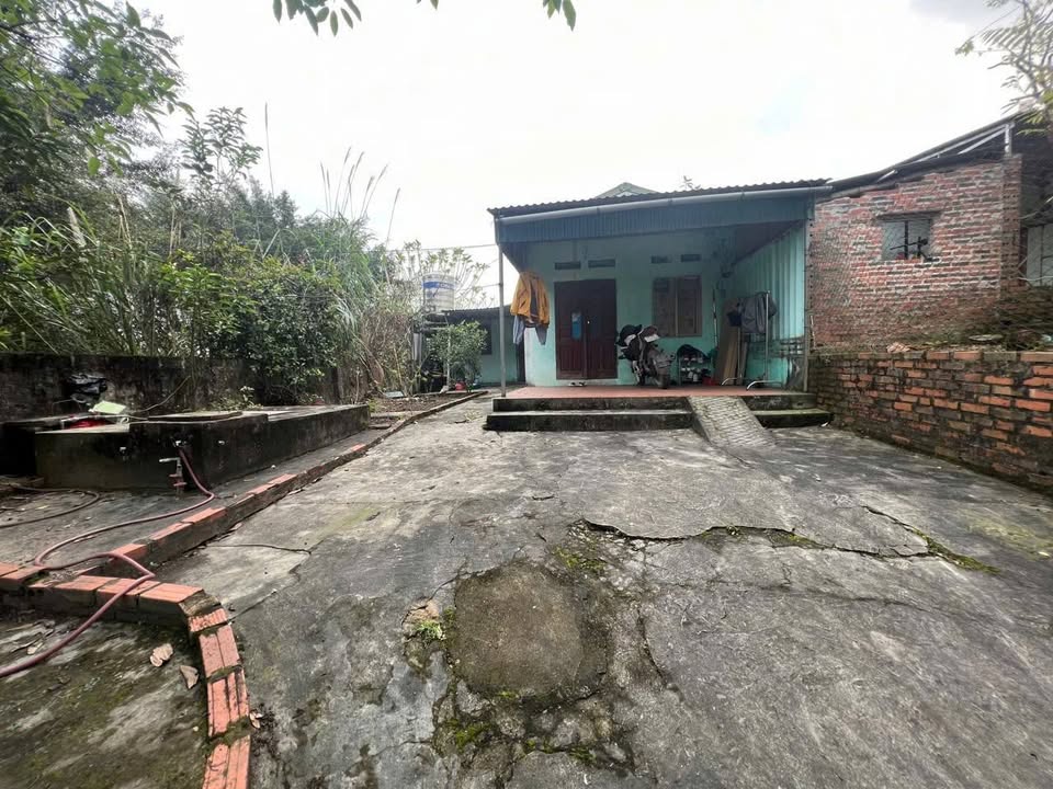 Nhà Mông Dương 160m² giá 300 triệu - Đầu tư sinh lời hấp dẫn!