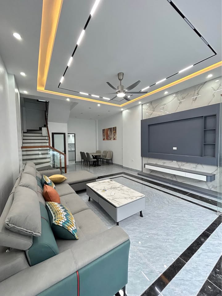 Nhà đẹp ngõ 5 Bãi Muối Hạ Long 61m² giá 4 tỷ - Thiết kế hiện đại, sẵn sàng ở ngay!