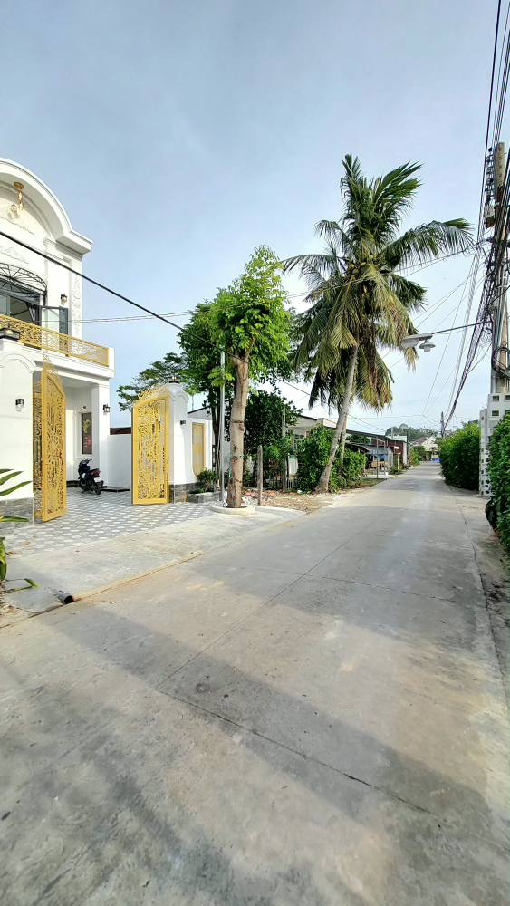 Nhà 1 Trệt 1 Lầu Hiện Đại KP Hiệp Định, Tây Ninh 154m² giá 3.51 tỷ - Địa điểm đắc địa gần chùa Tòa Thánh!