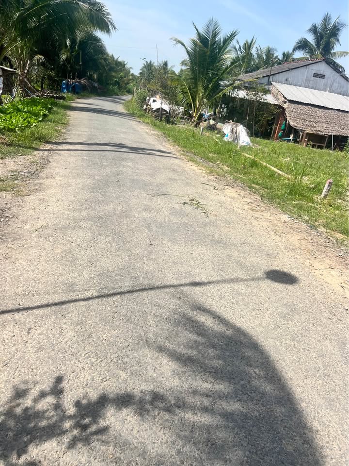 Đất nền xã Trung Hiệp, Vũng Liêm 100m² giá 240 triệu - Cơ hội đầu tư tuyệt vời!