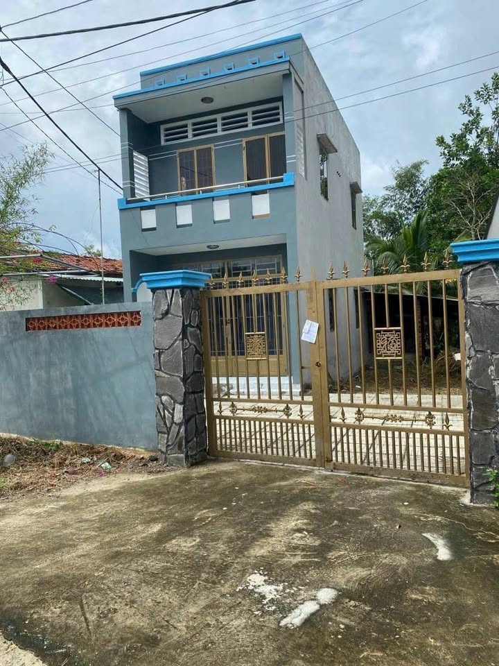 Nhà 1 trệt 1 lầu mặt tiền Võ Văn Điều, Củ Chi 190m² giá 2.75 tỷ - Giá tốt hiếm có!