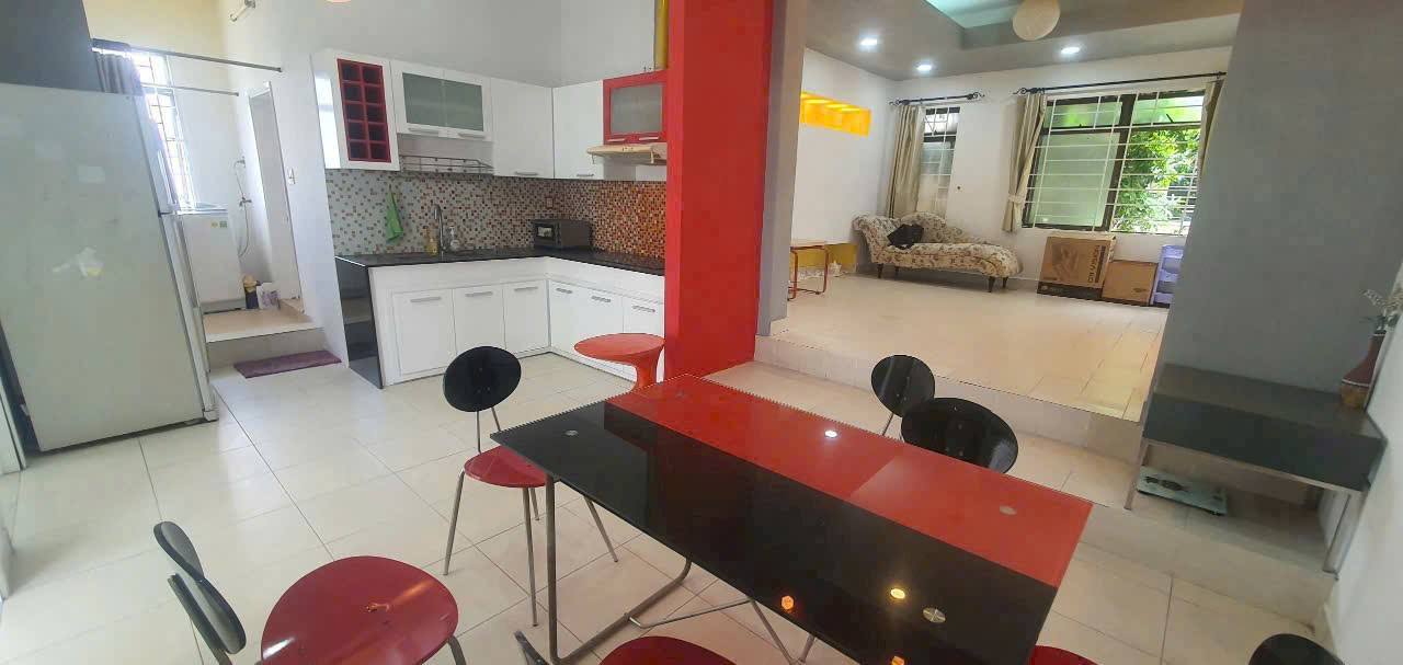 Penthouse cho thuê tại 360 Đường Bến Vân Đồn, Quận 4 - 105m² giá 18 triệu - View đẹp căn góc!