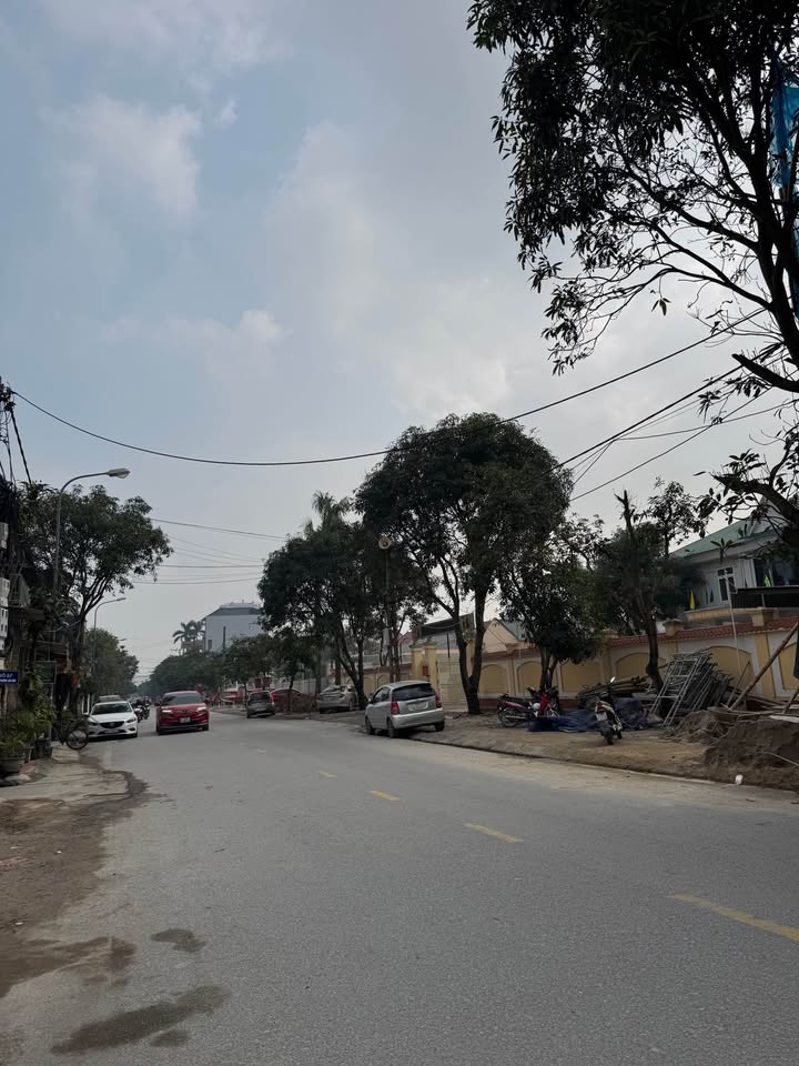 Đất mặt đường Hải Thượng Lãn Ông, Vinh 90m² giá 7.5 tỷ - Cơ hội đầu tư tuyệt vời!