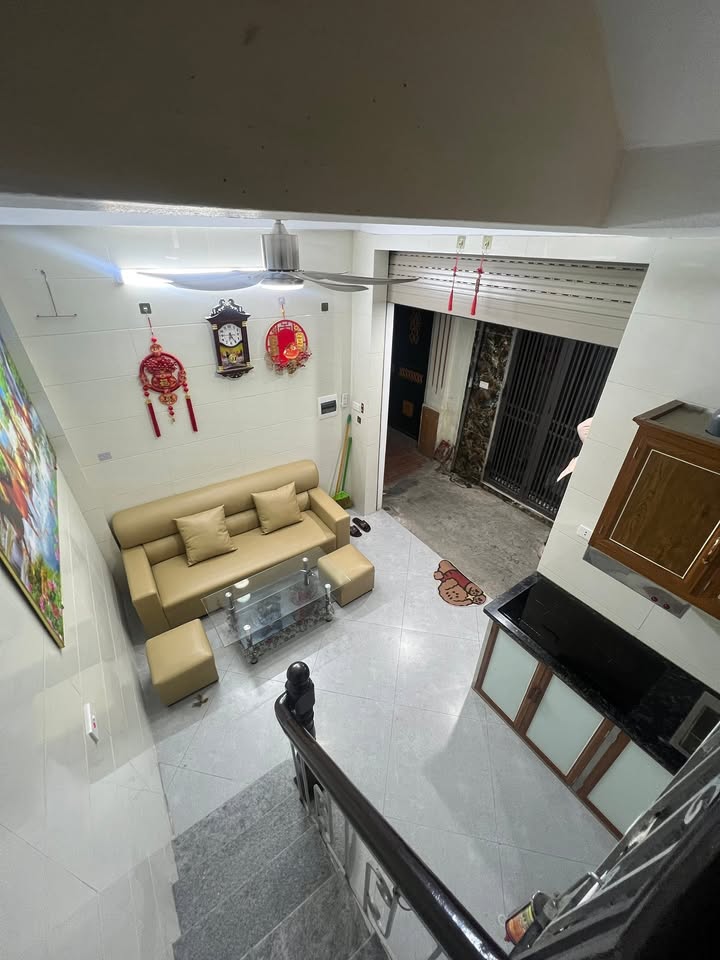 Nhà cho thuê Đống Đa 4 tầng 6.5 triệu - Dọn vào ở ngay!