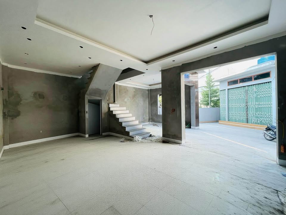 Biệt thự mini 3 tầng Trần Lãm Thái Bình 62m² giá 3.5 tỷ - Không gian sống lý tưởng!