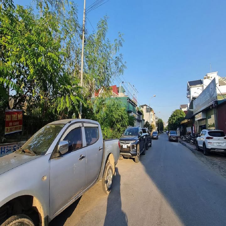 Nhà bán Đông Dư, Gia Lâm 111m² giá 11 tỷ - Ô tô vào tận sân!