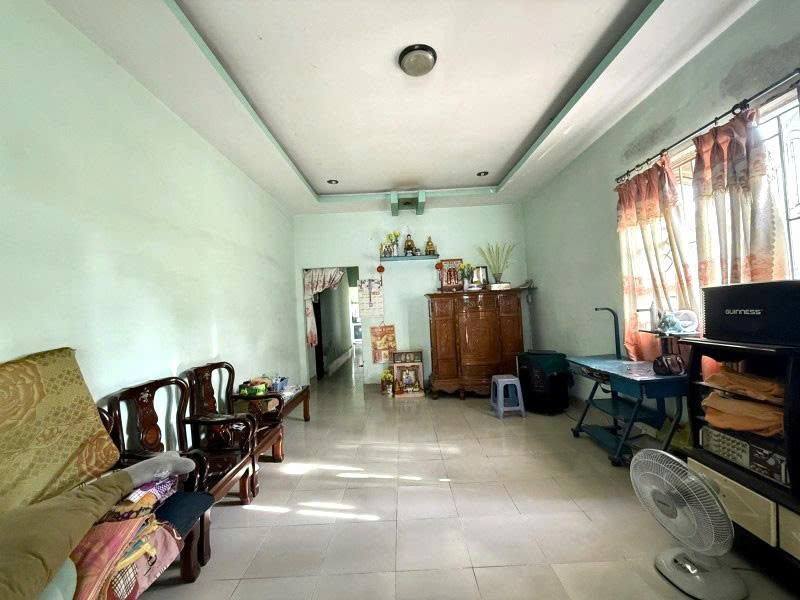 Đất Tặng Nhà Lô Góc 173m² Giá 11 Tỷ - Vị Trí Đắc Địa Tại Thủ Đức